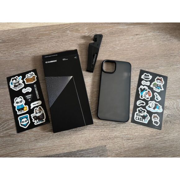 Grey and Black Phone 15 Plus - Picture 2 of 2